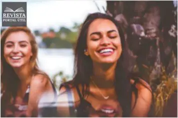 Estar feliz o tempo todo. É possível? Estar feliz o tempo todo. É possível?