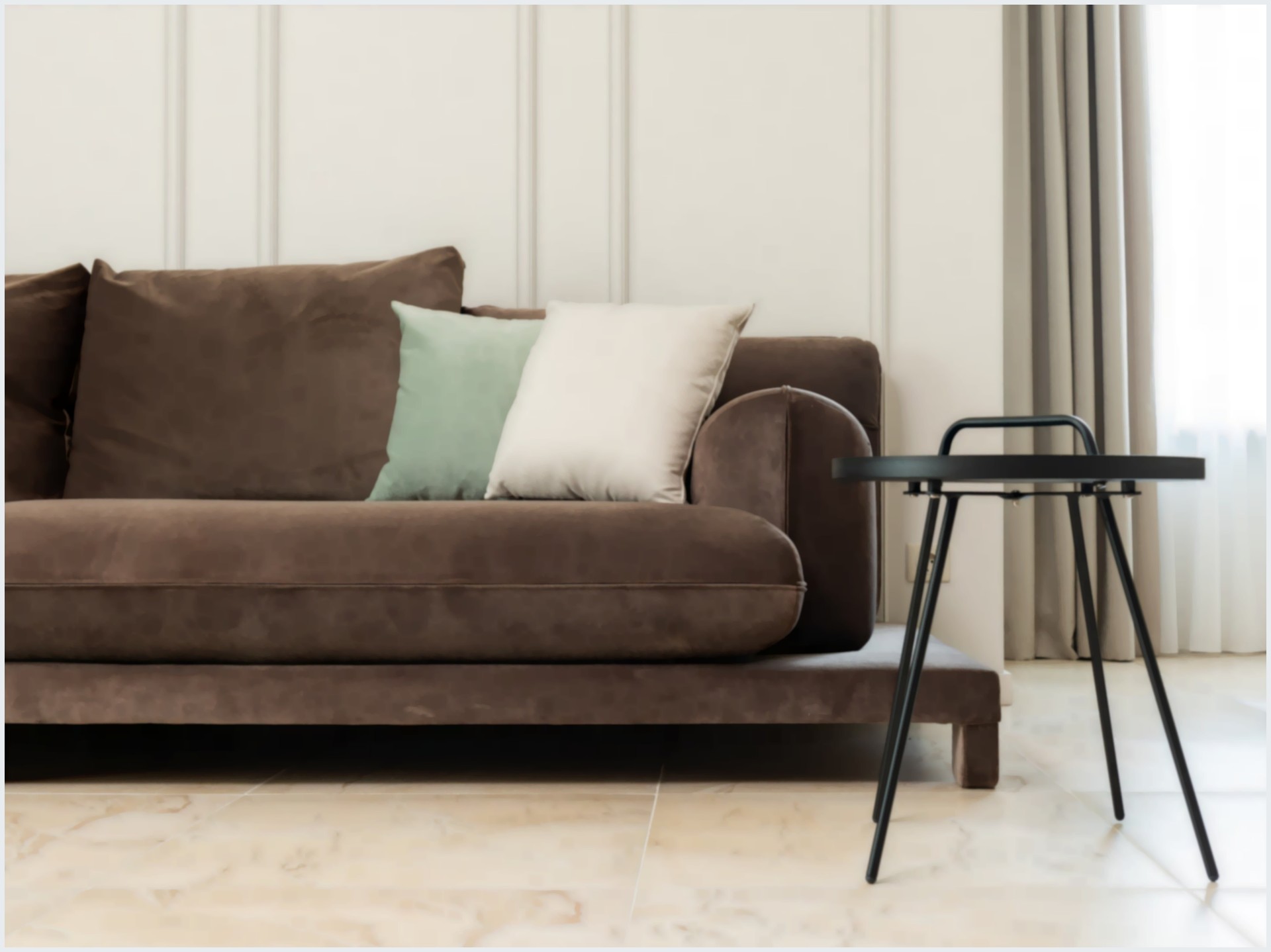 Vantagens e desvantagens da impermeabilização de sofá
