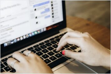 Como conseguir uma renda extra pela internet? 15 formas Como conseguir uma renda extra pela internet? 15 formas