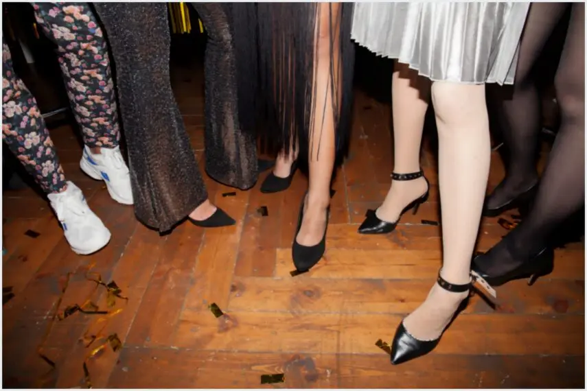 Como usar scarpin com vestido de festa