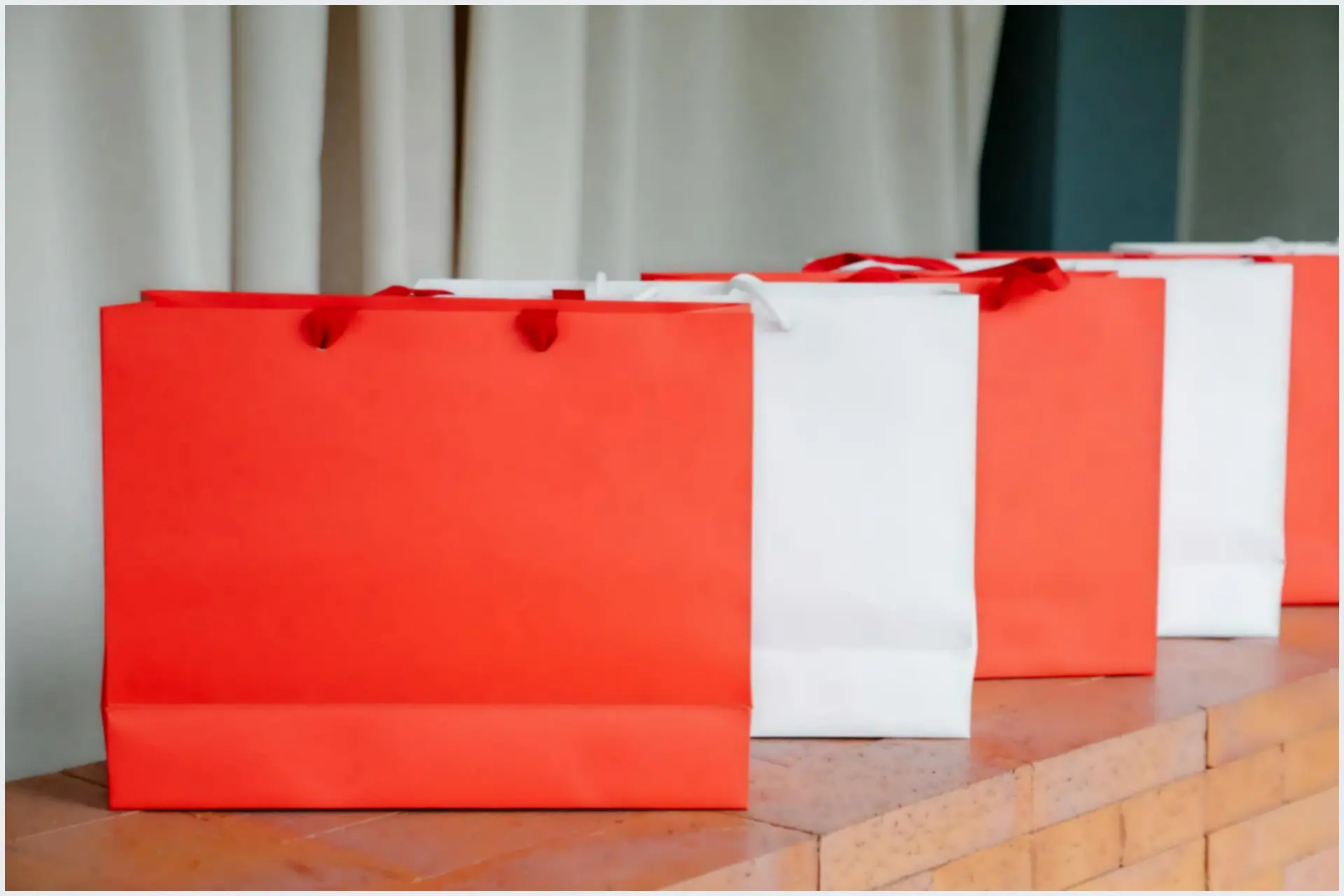 Lojista: a importância de oferecer uma sacola para presente de qualidade Lojista: a importância de oferecer uma sacola para presente de qualidade