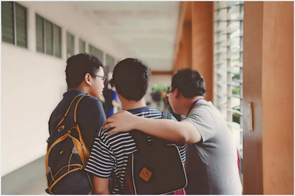 O que é ensino híbrido e quais suas vantagens O que é ensino híbrido e quais suas vantagens