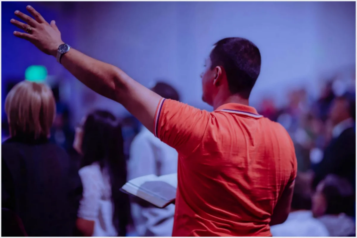 Salmo de Agradecimento: O Poder da Gratidão a Deus Salmo de Agradecimento: O Poder da Gratidão a Deus
