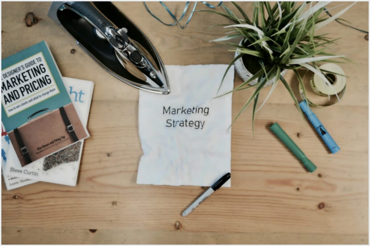 Estratégias de Marketing B2B: Como Atrair, Engajar e Reter Clientes no Mercado Corporativo Estratégias de Marketing B2B: Como Atrair, Engajar e Reter Clientes no Mercado Corporativo