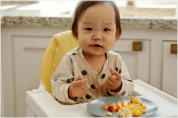 Como fazer a introdução alimentar de um bebê com alergia?