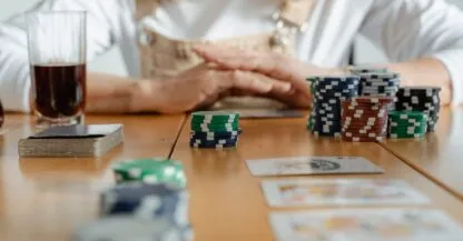 Decodificando o cassino online: um guia sobre a matemática, os riscos e a psicologia do jogo