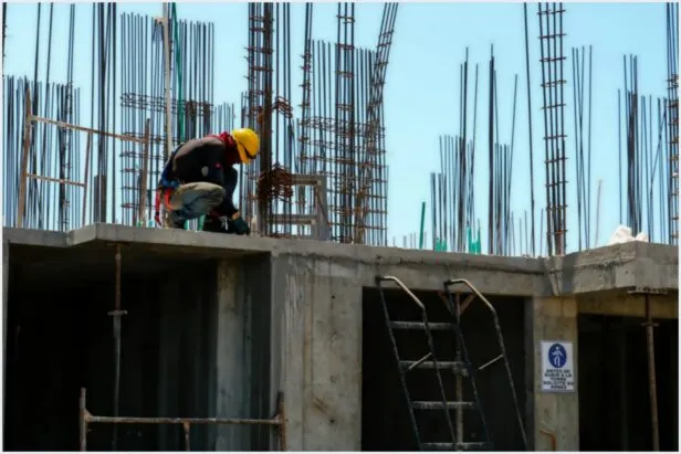 Manutenção preventiva de ferramentas elétricas: como prolongar a vida útil do seu equipamento