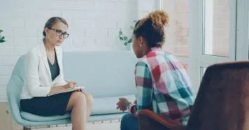 Como o acompanhamento psicológico ajuda na recuperação emocional