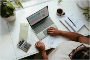 Benefícios viram diferencial para pequenos negócios em busca de talentos